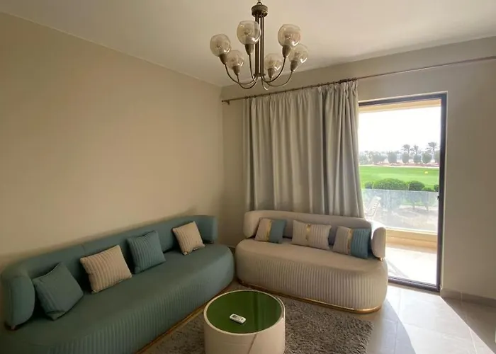 Cyan, 2 Master Bedrooms, Pool, Golf View Apartment Hurghada